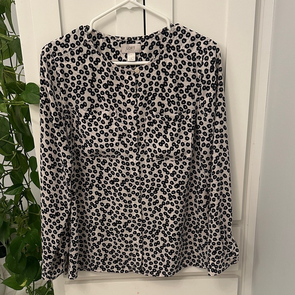 LOFT Black and White Women's Top Small